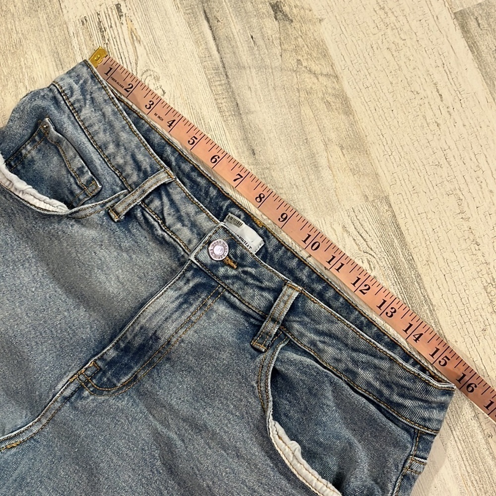 We Wore What Denim Shorts Size 28 - Picture 8 of 11